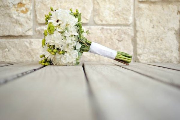 Comment faire son bouquet de mariée soi-même ?